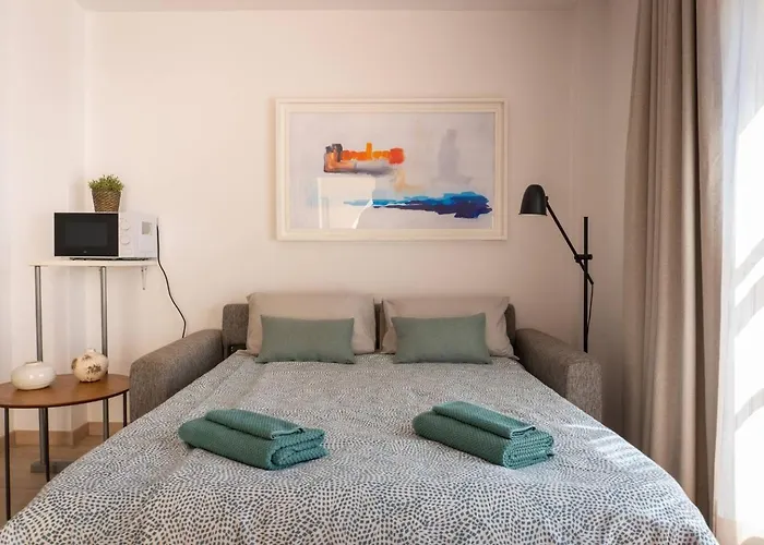 Modern Beachside Flat In Wyndham Costa Del Sol